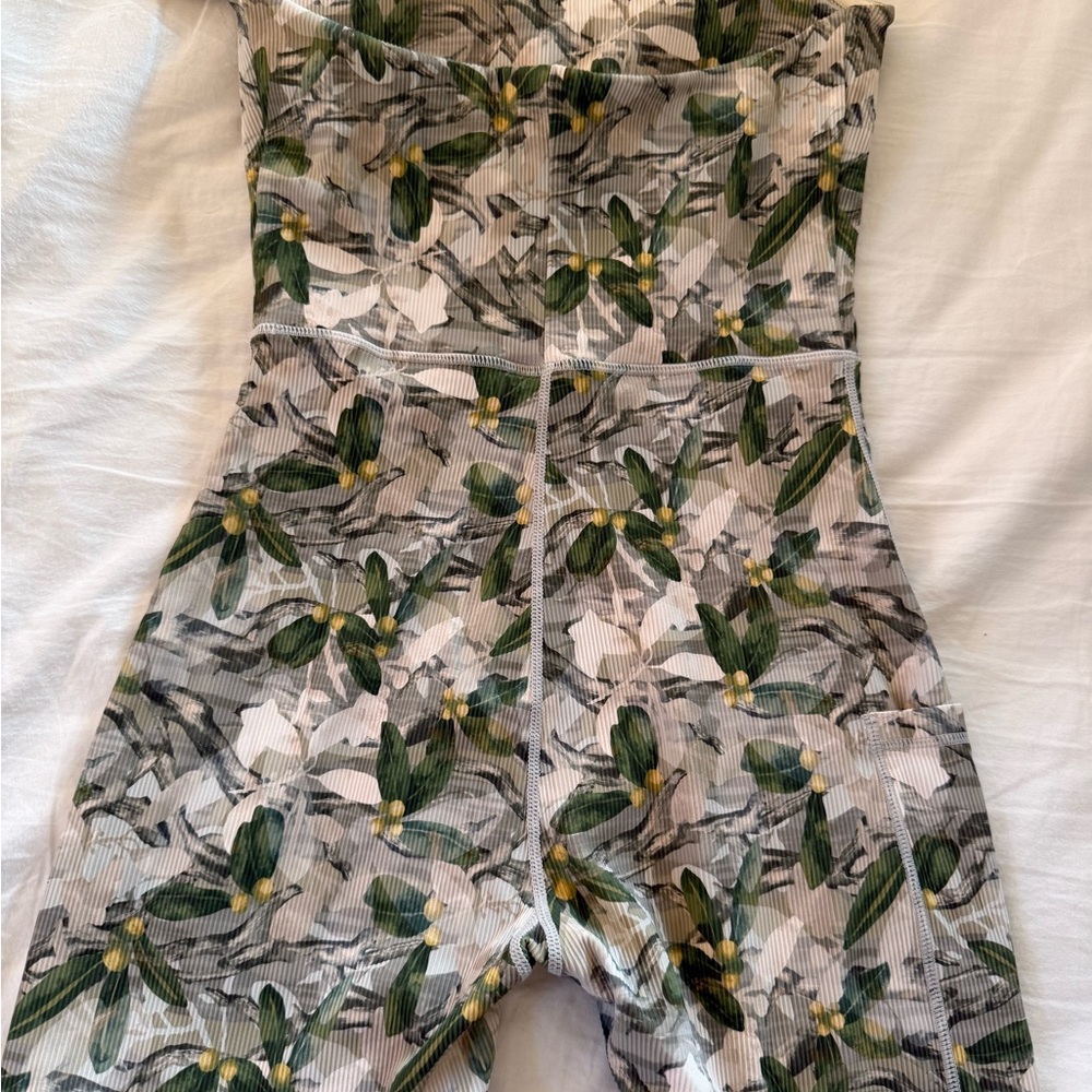 TEAL X HOWSDISGUY COLLAB
JUMPSUIT - Picture 2 of 5